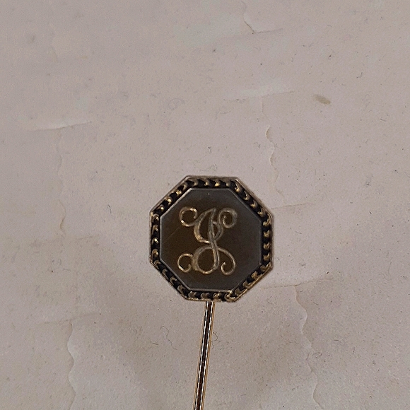 Vintage Gold Tone Cursive J Stick Pin - Picture 2 of 4
